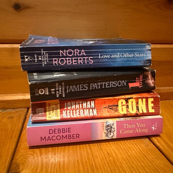 Other - Set of Fiction Novels by Various Authors